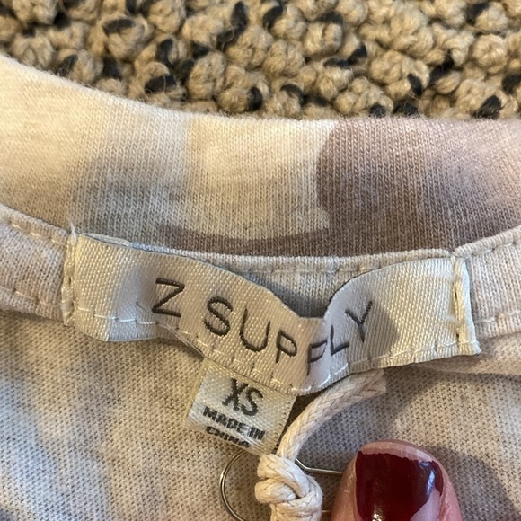 NWT Z Supply Modern Camo Short Sleeved Shirt Size XS - Picture 3 of 6